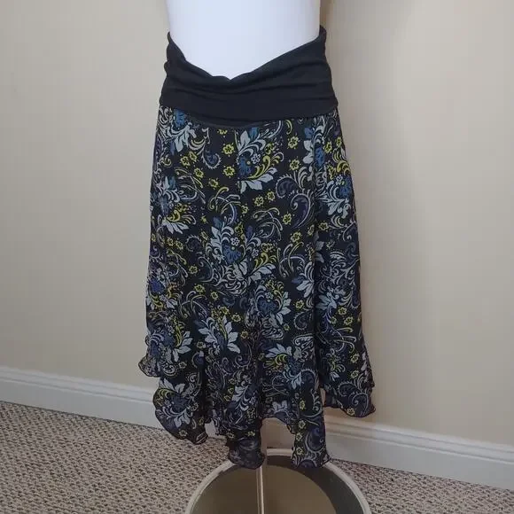 Cabi Skirt Roll Down Waist / Convertible Style #691 - Picture 5 of 6